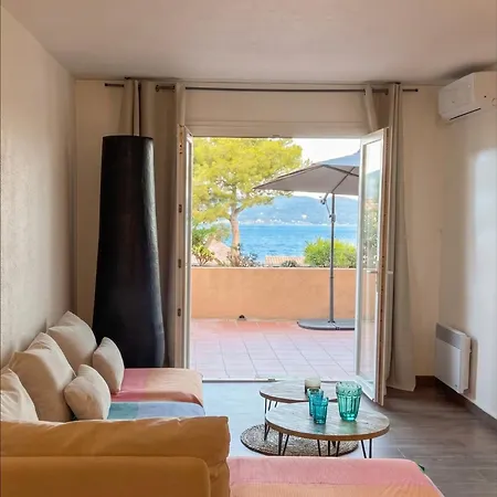 With Terrace, Sea View, Swimming-pool & Sunset شقة