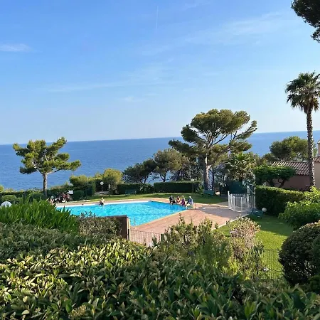 With Terrace, Sea View, Swimming-pool & Sunset شقة